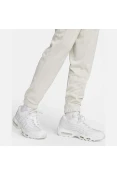 AGASALHO NIKE SPORTSWEAR SPORT ESSENTIALS MASCULINO - Bege AGASALHO NIKE SPORTSWEAR SPORT ESSENTIALS MASCULINO - Bege