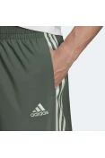 BERMUDA AEROREADY ESSENTIALS CHELSEA 3-STRIPES ADIDAS MARCULINA - Verde musgo BERMUDA AEROREADY ESSENTIALS CHELSEA 3-STRIPES ADIDAS MARCULINA - Verde musgo