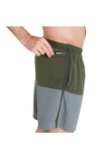 BERMUDA NIKE 7' DISTANCE MASCULINA - Verde/cinza BERMUDA NIKE 7' DISTANCE MASCULINA - Verde/cinza