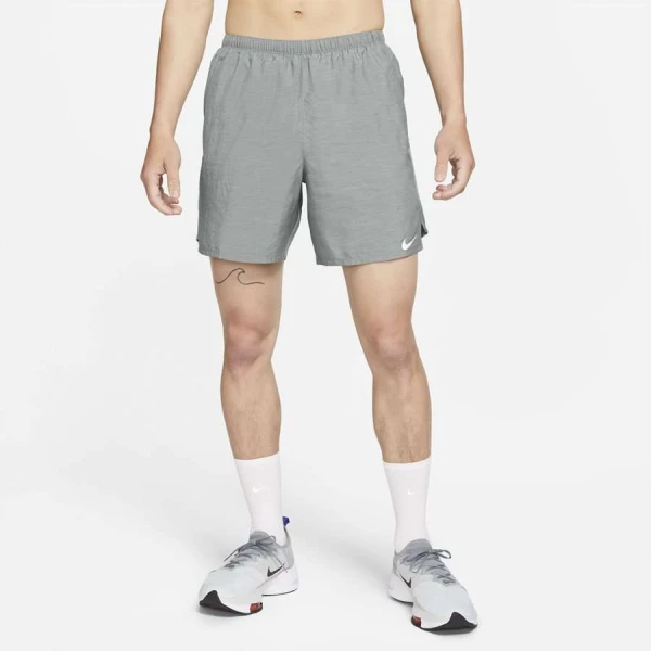 BERMUDA NIKE CORRIDA DRI-FIT CHALLERNGER MASCULINA - Grafite