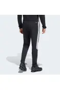 CALÇA ADIDAS DE TREINO TIRO 26 ESSENTIALS - Preto/branco CALÇA ADIDAS DE TREINO TIRO 26 ESSENTIALS - Preto/branco
