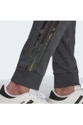CALÇA MOLETOM ADIDAS CAMO STRIPES MASCULINA - Chumbo CALÇA MOLETOM ADIDAS CAMO STRIPES MASCULINA - Chumbo