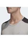 CAMISETA ADIDAS OWN THE RUN MASCULINA - Cinza/preto CAMISETA ADIDAS OWN THE RUN MASCULINA - Cinza/preto