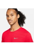 CAMISETA DE CORRIDA NIKE DRI-FIT MILER MASCULINA - Vermelho CAMISETA DE CORRIDA NIKE DRI-FIT MILER MASCULINA - Vermelho