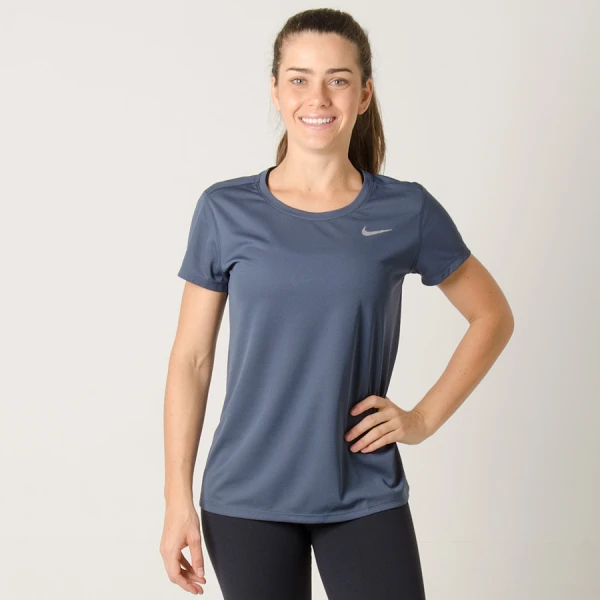 CAMISETA NIKE BREATHE RAPID FEMININA - Marinho