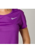 CAMISETA NIKE BREATHE RAPID FEMININA - Roxo CAMISETA NIKE BREATHE RAPID FEMININA - Roxo