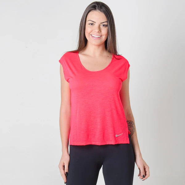 CAMISETA NIKE BREATHE TOP COOL FEMININA - Rosa