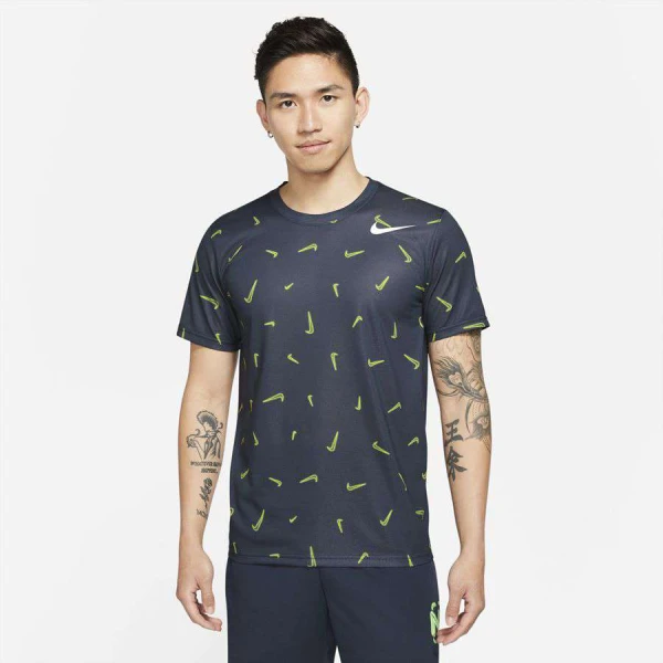 CAMISETA NIKE DRI-FIT AOP ESTAMPADA MASCULINA - Marinho