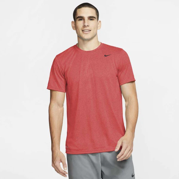 CAMISETA NIKE DRI-FIT LEGEND MASCULINA - Laranja
