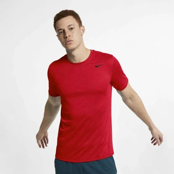CAMISETA NIKE DRI-FIT LEGEND MASCULINA - Vermelho/preto