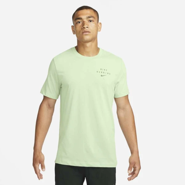 CAMISETA NIKE DRI-FIT RUN DIVISION MASCULINA - Verde