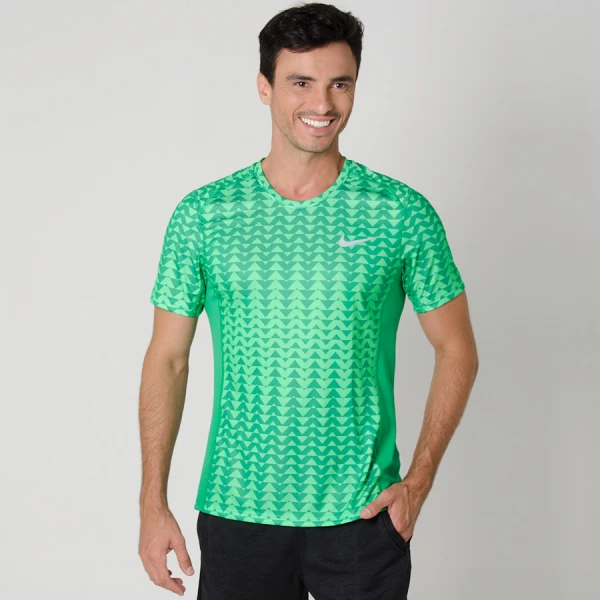 CAMISETA NIKE DRY MILER RUNNING TOP MASCULINA - Verde