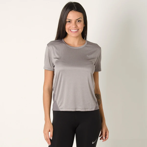 CAMISETA NIKE MILER FEMININA - Cinza