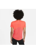 CAMISETA NIKE MILER FEMININA - Salmao CAMISETA NIKE MILER FEMININA - Salmao