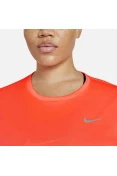 CAMISETA NIKE MILER TOP SS PLUS FEMININO - Laranja CAMISETA NIKE MILER TOP SS PLUS FEMININO - Laranja