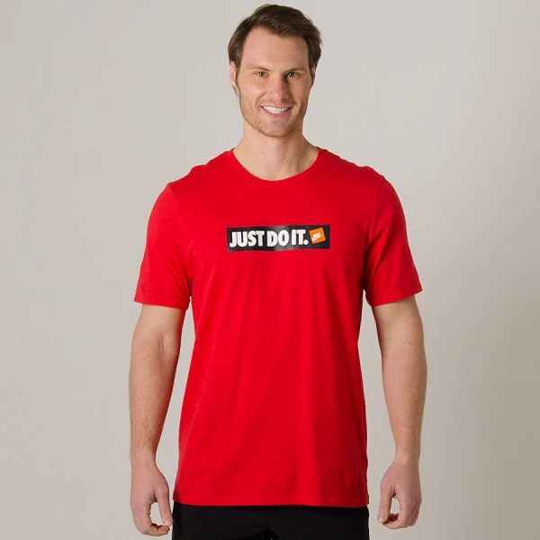 CAMISETA NIKE SPORTSWEAR HBR 1 MASCULINA - Vermelho