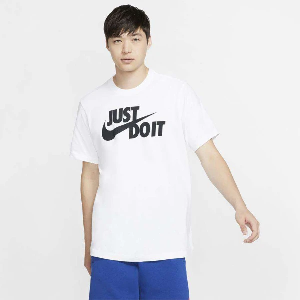 CAMISETA NIKE SPORTSWEAR JUST DO IT MASCULINA - Branco/preto