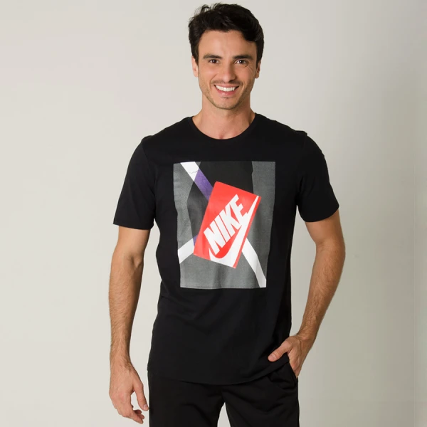 CAMISETA NIKE SPORTSWEAR SHOEBOX MASCULINA - Preto