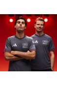 Camiseta ADIDAS Oficial Audi Revolut F1 Team - Piloto - Cinza Camiseta ADIDAS Oficial Audi Revolut F1 Team - Piloto - Cinza