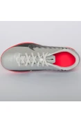 CHUTEIRA NIKE MERCURIAL VAPOR 13 CLUB NEYMAR JR TF INFANTIL - Prata/preto CHUTEIRA NIKE MERCURIAL VAPOR 13 CLUB NEYMAR JR TF INFANTIL - Prata/preto