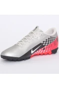 CHUTEIRA SOCIETY NIKE MERCURIAL VAPOR 13 ACADEMY NEYMAR TF - Prata/vermelho CHUTEIRA SOCIETY NIKE MERCURIAL VAPOR 13 ACADEMY NEYMAR TF - Prata/vermelho