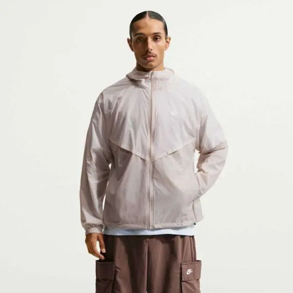 JAQUETA NIKE WINDRUNNER UNLINED UV MASCULINA - Bege