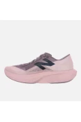TÊNIS NEW BALANCE FUELCELL REBEL V4 FEM - Rosa/roxo