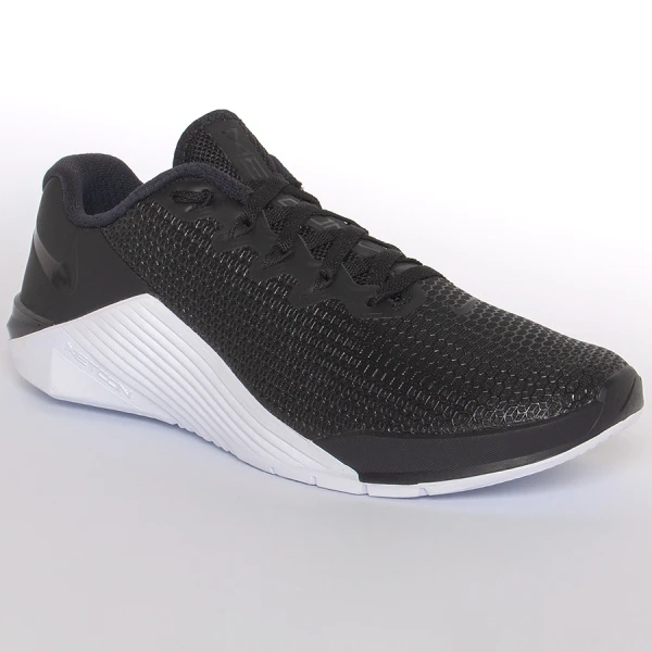 TÊNIS NIKE METCON 5 FEMININO - Preto/branco